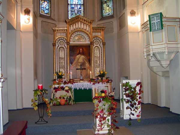 ErnteDank Evang Kirche Bukarest 2005 10 23 03 in Prejmer und Tartlau